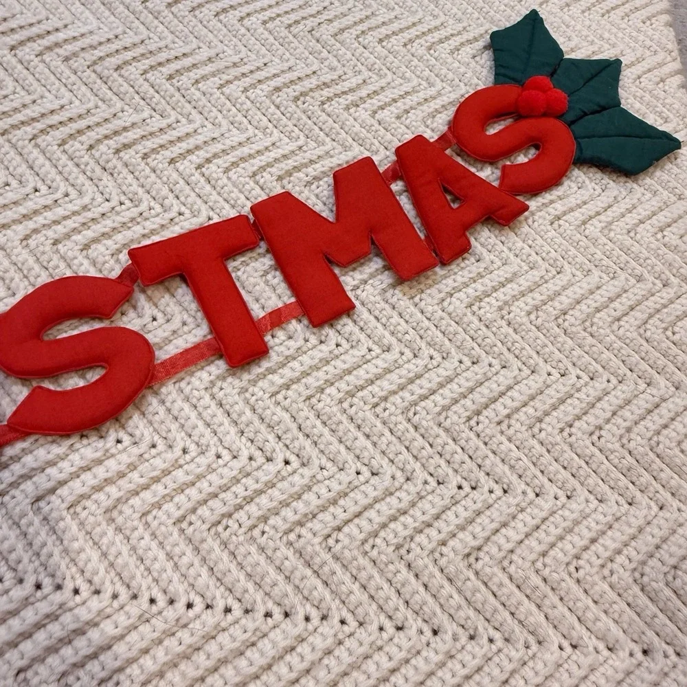 Merry Christmas Banner Garland Red Holly Vintage Retro Cotton‎ Blend Holiday